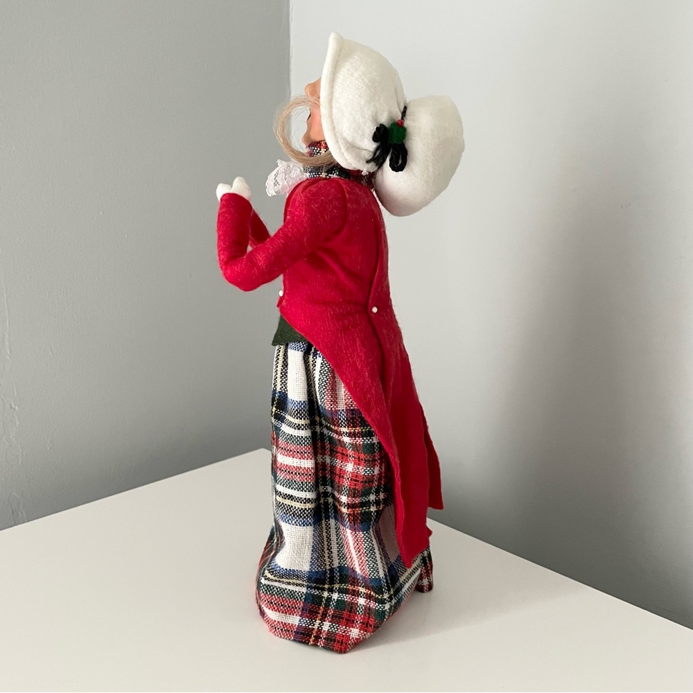 Caroler with Plaid & Red Coat by Byers' Choice - Picture 2 of 8